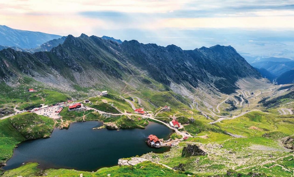 【精彩封面故事】羅馬尼亞 亞川斯發格拉山公路TransFagarasan│7C：蜿蜒直達山神領域