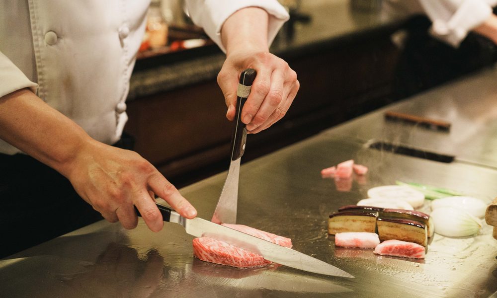 炸牛排、蛋包飯與媽媽味:探索神戶的洋食故事