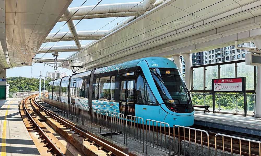 淡海輕軌一日遊,泡湯+K歌+看電影,蘊泉庄輕旅行攻略!