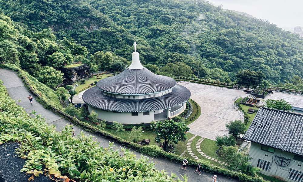跑進抹茶山最美朝聖路!心跳加速的聖母山莊登高賽