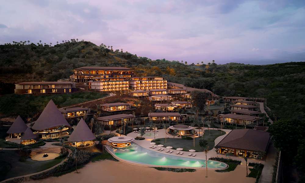 從梯田到圖騰,印尼拉布安巴佐最新秘境飯店,讓古老圖騰重獲新生