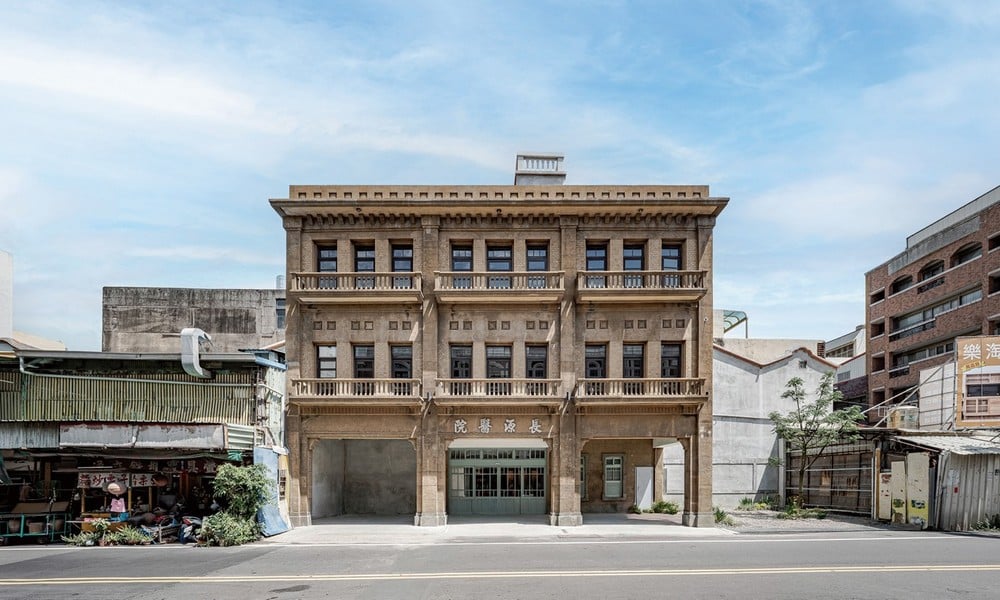 從醫館到影像館:百年街屋重生,鹿港長源醫院再啟大門