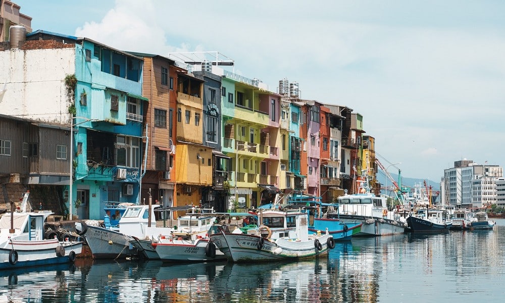 基隆秘境再+1,昔日軍事指揮所變身「山丘美術館」,坐擁基隆港第一排無敵海景