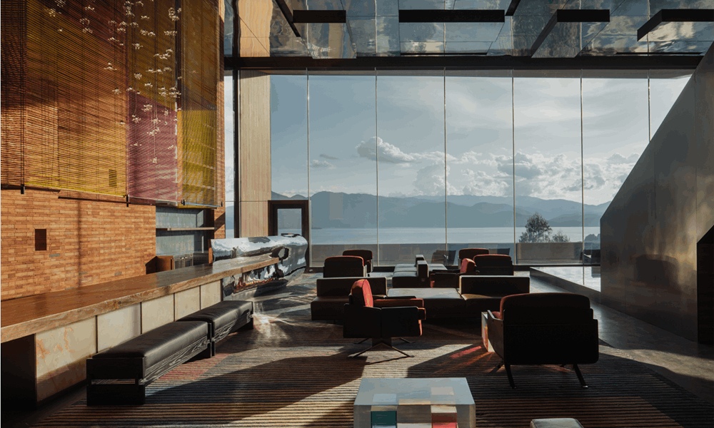 從瀘沽湖到倫敦:湖景、雪境、老倉庫,三間最值得朝聖的設計酒店新作