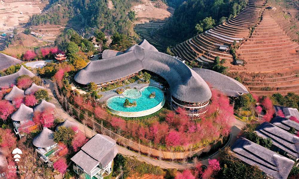 忘了人擠人的沙壩吧!越南康養秘境「木江界」,早晨做瑜伽、午後賞雲海,來這裡讓靈魂「慢養」