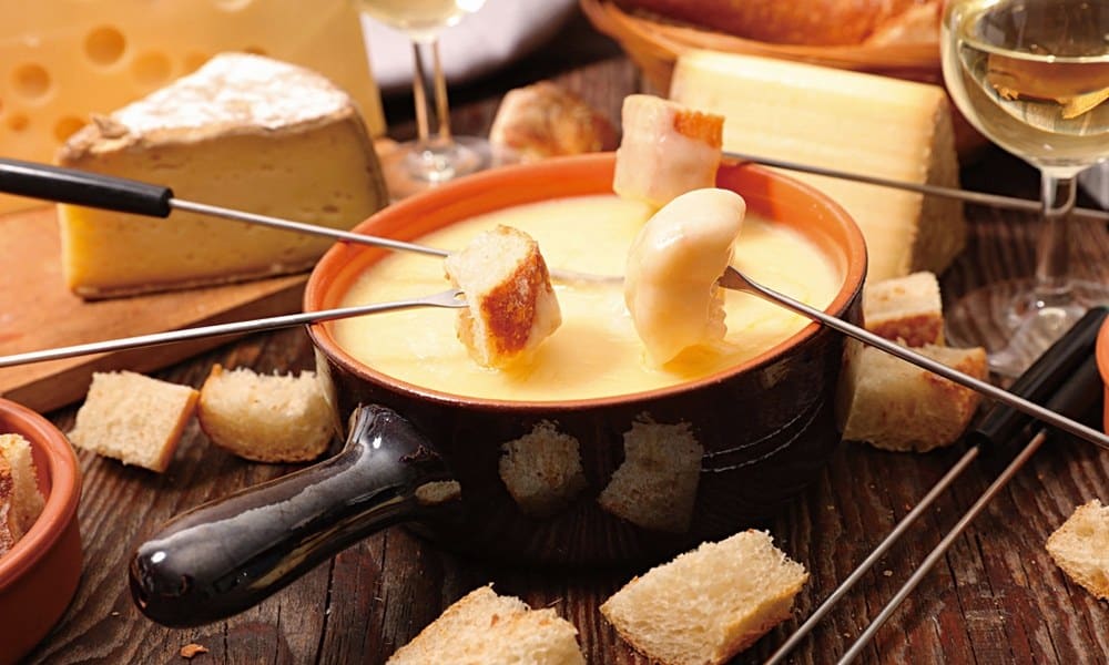 濃湯與燉煮:起司、香料與慢火形塑的歐洲味道