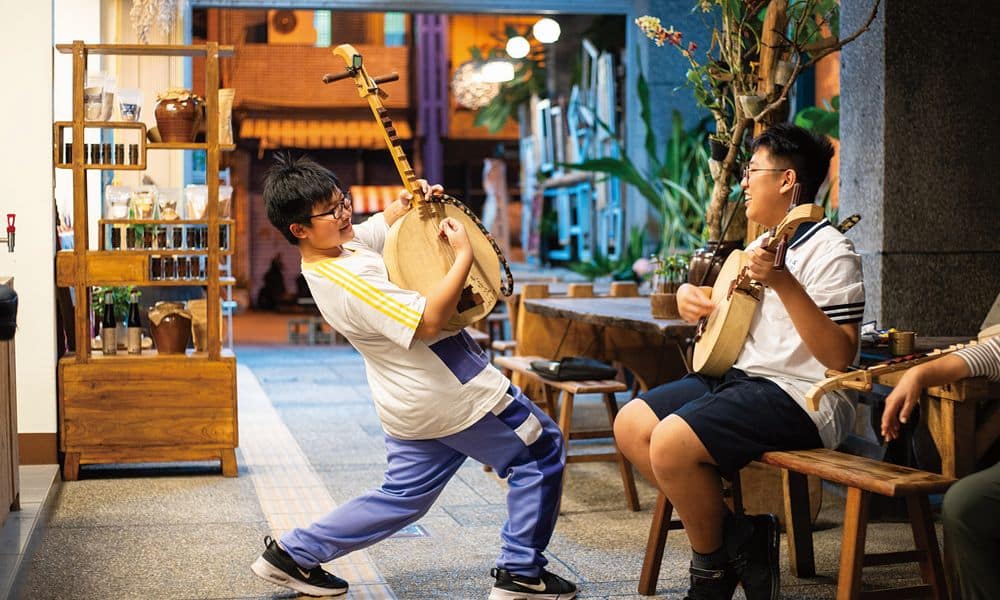 不只是《海角七號》的那把琴——走進恆春老街,在落山風裡聽見月琴的聲音