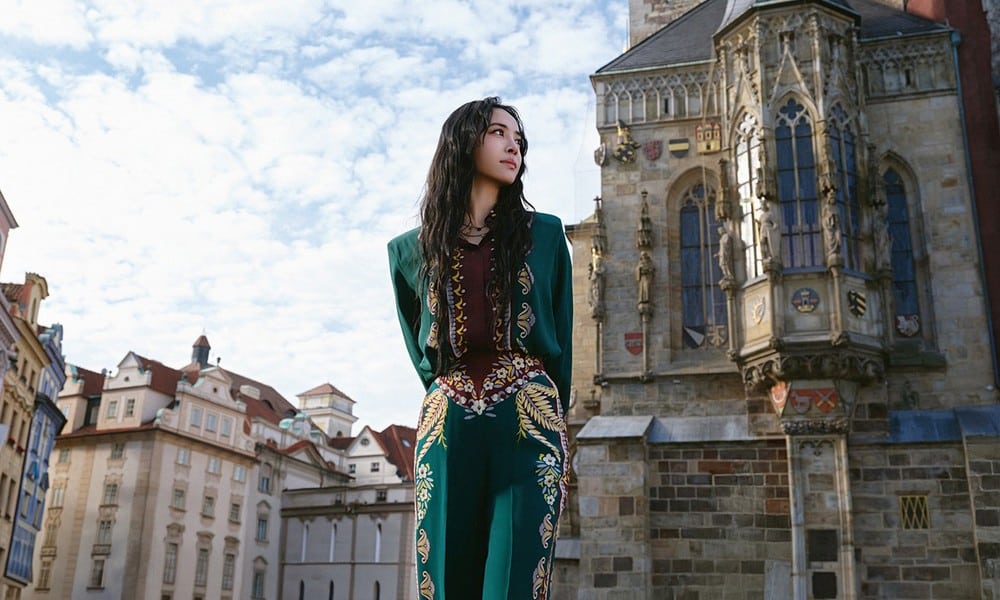 〈布拉格廣場〉時隔廿三年跨海取景:星宇航空攜手蔡依林宣布首條歐洲航線