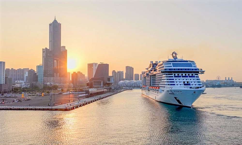 MSC 榮耀號高雄港首航!5 萬顆水晶梯、亞洲唯一LED 天幕,開箱海上奢華旗艦船