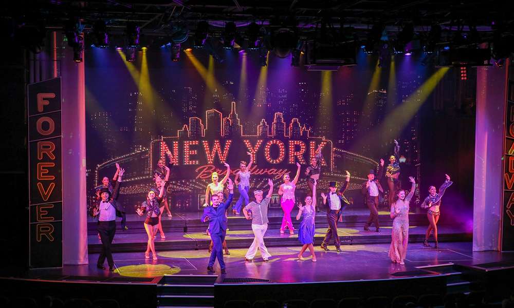 在海上看百老匯 雲頂夢號新製作《Forever Broadway》開演